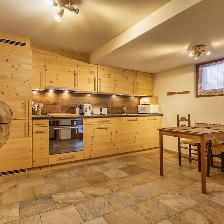 Armailli - Modern Ground Floor Daire La Tzoumaz