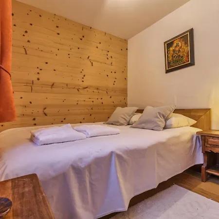 Daire Armailli - Modern Ground Floor