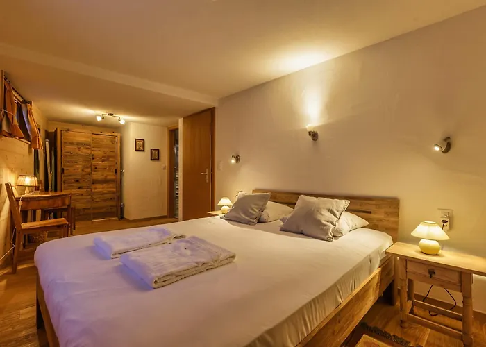 Апартаменты Armailli - Modern Ground Floor *